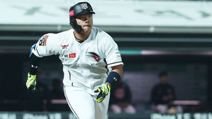 신인상 강백호, KBO리그 2년차 최고 연봉 '1억2천만 원'