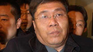 '병풍' 김대업, 3년 전 검찰조사 받다 출국&hellip;행방 묘연