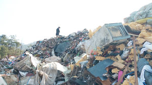 수출 길 막히고 국내는 포화상태&hellip;대책 없는 쓰레기산