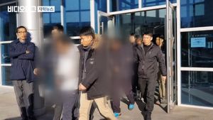 PC방 사장·암 환자도 해녀?…보상금 노린 마을주민들