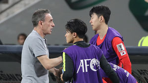 '3연승 16강' 벤투 감독 "손흥민 합류로 공격옵션 다양화"