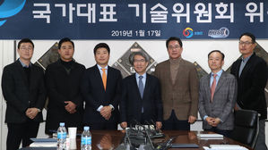 KBO 기술위원회 첫 회의&hellip;새 전임감독 후보 압축