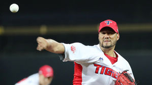 前 KIA 헥터, 마이애미와 마이너리그 계약