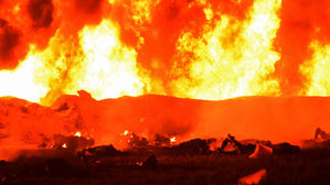 멕시코 송유관 화재로 66명 사망&hellip;"기름도둑 때문"