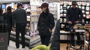 [SBS Star] Son Ye-jin & Hyun Bin's Photos at a Supermarket Together Reignite Dating Rumors