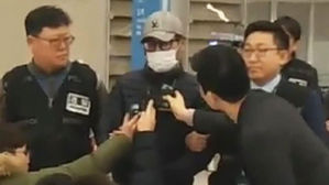 [뉴스딱] "공짜 해외여행 보내준대서"&hellip;마약 나른 주부들