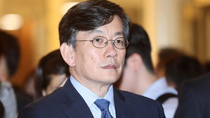 경찰, 손석희 JTBC 대표 관련 사건 정식 수사 전환