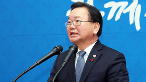 김부겸 "새 광화문안 절대 안 돼", 박원순 "절대 안 되는 일 어딨냐"