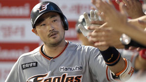 송광민, 한화와 2년 최대 16억 원에 FA 잔류 계약