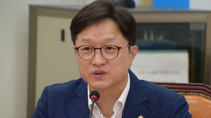민주당 "한국당, 국회 보이콧 '막장 드라마' 멈춰라" 대야 압박