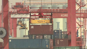 생산&middot;투자 두 달 연속 동반 감소&hellip;경기 하락 우려↑