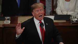 중국 관영 매체, 트럼프 국정연설에 "정치적 단결력 부족 드러나"