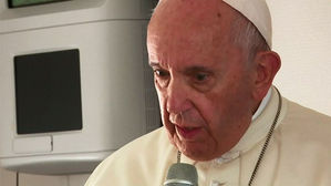 교황 "일부 사제들, '수녀 성폭력' 있었다"&hellip;첫 공식 인정