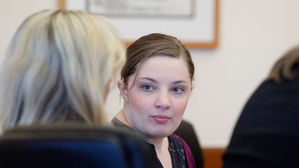 구더기 들끓는 기저귀 채우고 방치&hellip;미국서 아기 숨지게 한 어머니 유죄평결