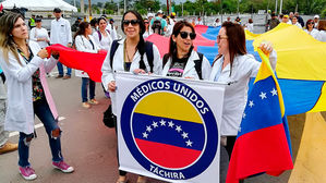 베네수엘라 의사들 "해외 인도적 원조 차단은 독재자의 오만"&hellip;항의 시위