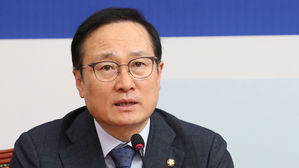 홍영표 "김학의 게이트, 황교안 떳떳하다면 수사 자청해야"