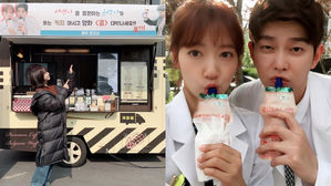 [SBS Star] Yun Kyun Sang Shows Support to Park Shin Hye with a Coffee Truck