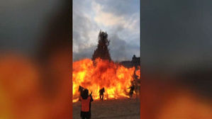 달집태우기 점화 순간 '폭발'&hellip;거대한 불길에 아수라장