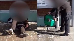 [Pick] 잠자는 노숙자에게 '구정물' 세례한 기차역 직원들 '논란'