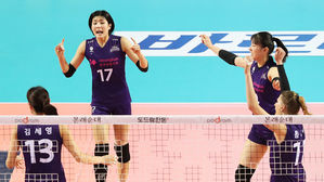 여자배구 흥국생명, IBK기업은행 3대 2로 꺾고 우승에 '성큼'