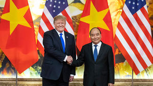 트럼프, '23조 원 선물' 안긴 베트남에 美 국빈방문 초청