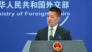 中, 美의 국방예산 증액에 "제로섬 게임 포기해야"