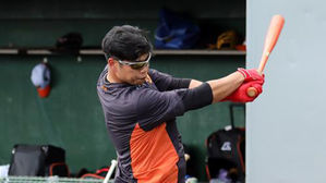 한화 최진행, 옆구리 근육 부상&hellip;조기 귀국