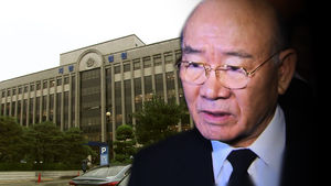 "5&middot;18은 종결된 사안"&hellip;'골목 성명' 전두환, 광주 법정에선 무슨 말 할까?