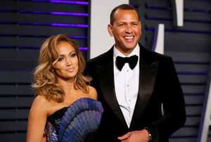 전 MLB스타 A.로드, 가수 겸 배우 로페즈와 약혼&hellip;슈퍼커플 탄생