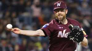 에릭 해커, KBO리그 복귀 위해 국내 에이전시와 계약