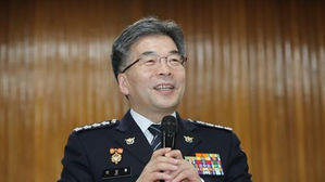 경찰청장 "승리 입대 후에도 경찰이 수사&hellip;국방부와 협의"