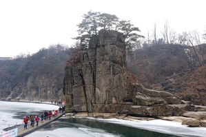 [라이프] 강물의 등을 떠밀지 마라 - 한탄강 얼음 트레킹 ②