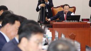 국회 산업위, 'LPG 차 일반인 구매' 법 통과&hellip;내일 본회의 상정
