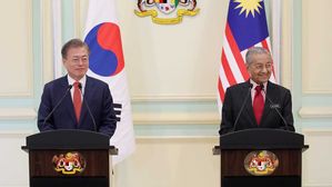 한&middot;말레이 정상회담&hellip;"올해 말 FTA 타결 선언 노력"