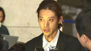 승리 "입영 연기"&middot;정준영 "황금폰 제출"&hellip;조사 후 귀가