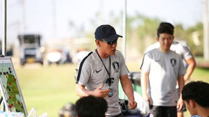 '올림픽&middot;U-20 월드컵 준비' 김학범호&middot;정정용호, 17일 동반 출국