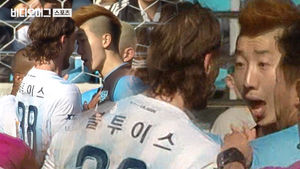 빛현우도 사람이었다&hellip;경기 도중 신경전 펼친 조현우