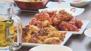 [친절한 경제] 치킨 시장 큰 손은?&hellip;'국민 간식' 둘러싼 통계