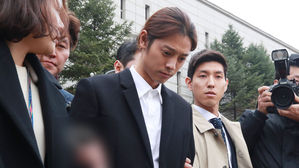 [영상] 정준영, 영장심사 뒤 침묵&hellip;굳은 표정으로 유치장행