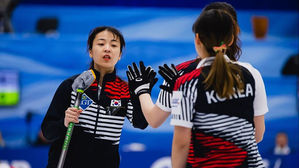 여자컬링대표팀, 세계선수권 준결승 진출