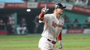 프로야구 개막&hellip;'디펜딩 챔피언' SK, 개막전 승리