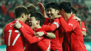 '손흥민&middot;이재성 득점포' 한국, 콜롬비아에 2-1 승리