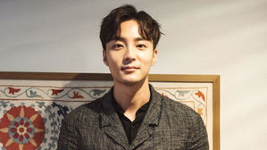 로이킴도 단톡방에 음란물 올려&hellip;정보통신망법 위반 입건