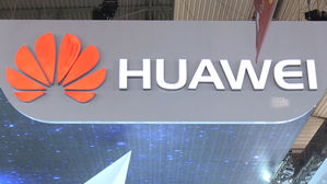 美, 中 화웨이&middot;70개 계열사 거래 제한&hellip;"안보위협 활동에 연루"