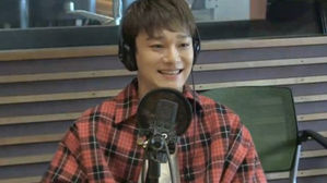 [SBS Star] EXO CHEN Once Called His Ex at Night While Drunk?