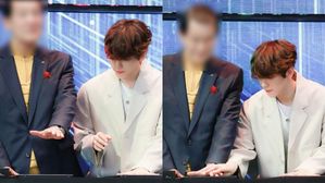 [SBS Star] VIDEO: BAEKHYUN Kindly Helps an Elderly Man Who Is Confused About What to Do Next