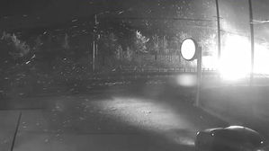 번쩍 하더니 치솟은 불길&hellip;"전신주 개폐기서 발화 추정"