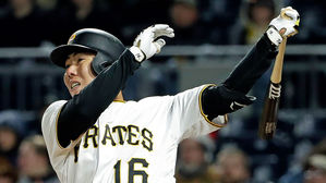 강정호, 올 시즌 첫 결승타&hellip;정규시즌 3번째 장타