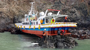 인천 덕적도 인근 해상서 유선 좌초&hellip;승객 등 30명 구조