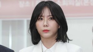 국회 찾은 윤지오 "법 위에 선 사람들에게서 절 구원해주신 것"